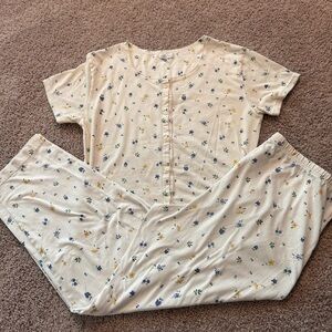 Secret Treasures Women’s Pajama Set with Blue and Yellow Floral Pattern.  Size L